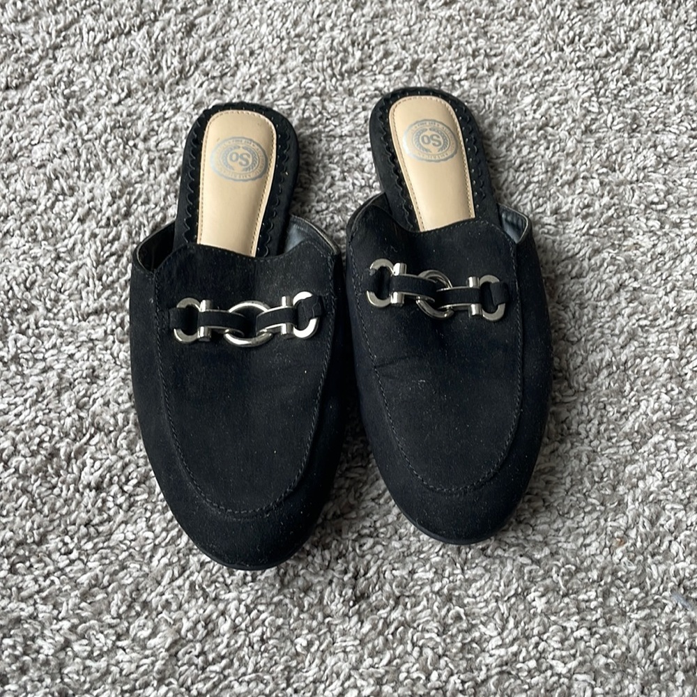 Black shoes